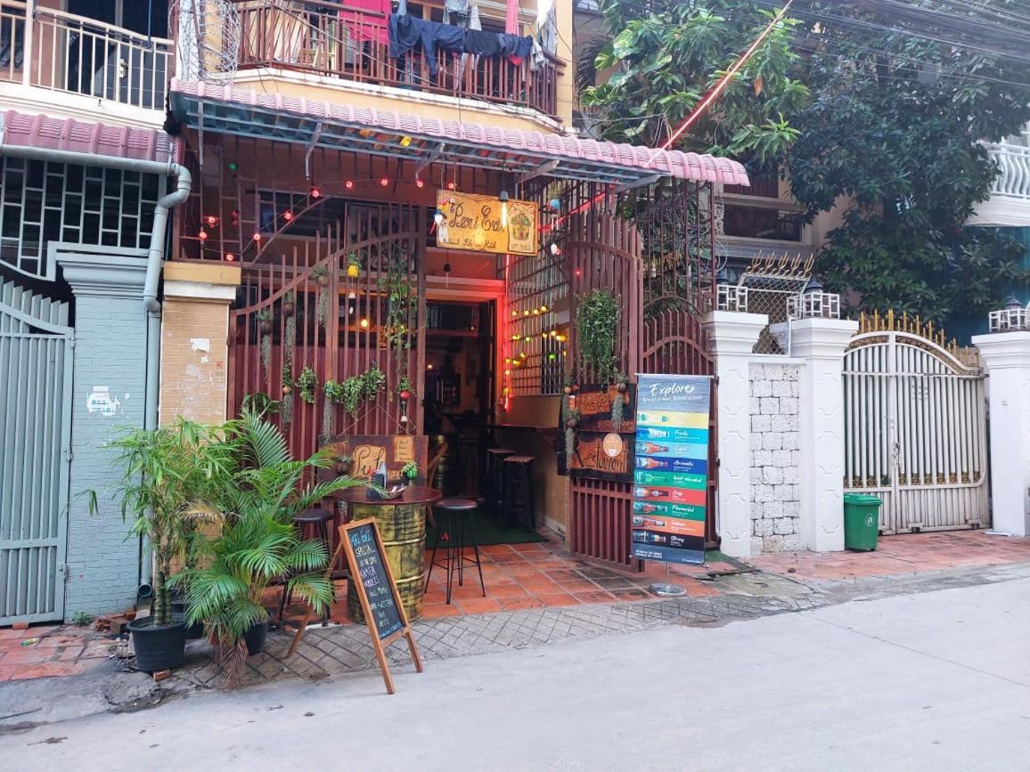 Peri Evi Hostel Phnom Penh Bassac Lane 외부 사진