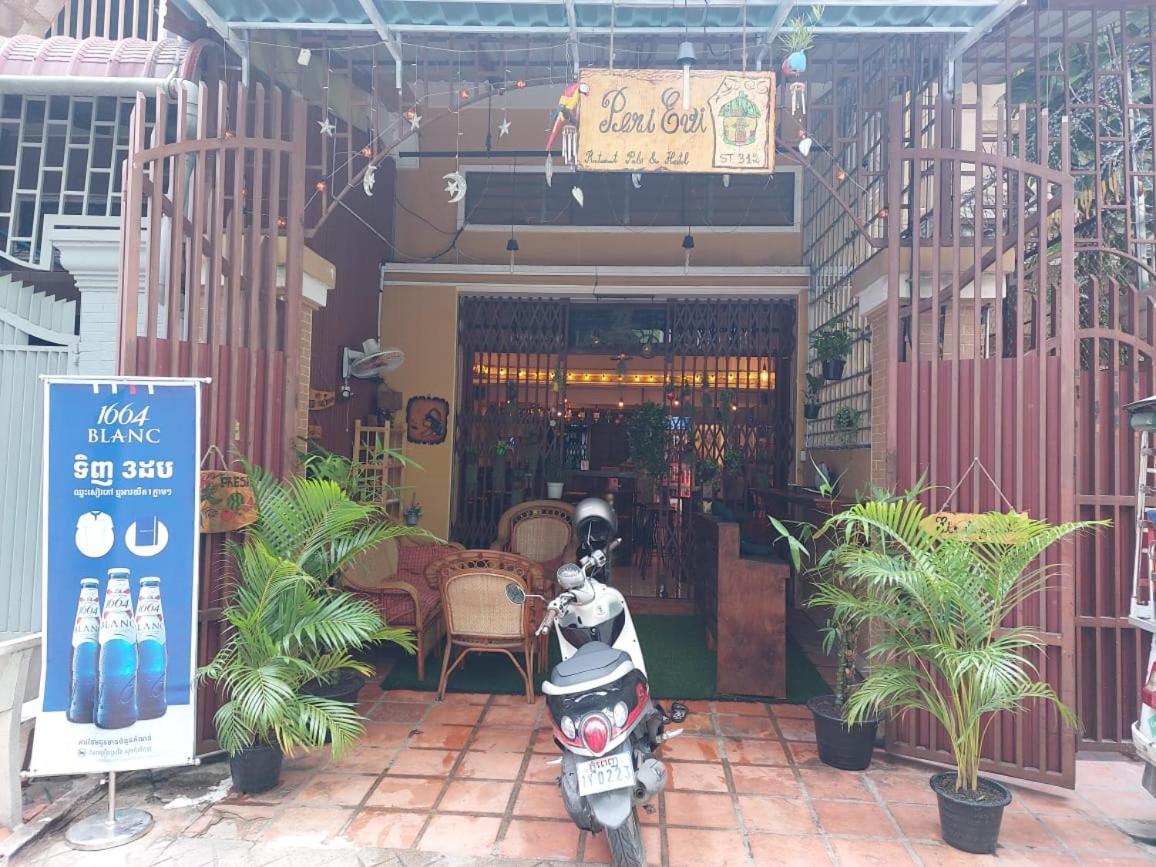 Peri Evi Hostel Phnom Penh Bassac Lane 외부 사진