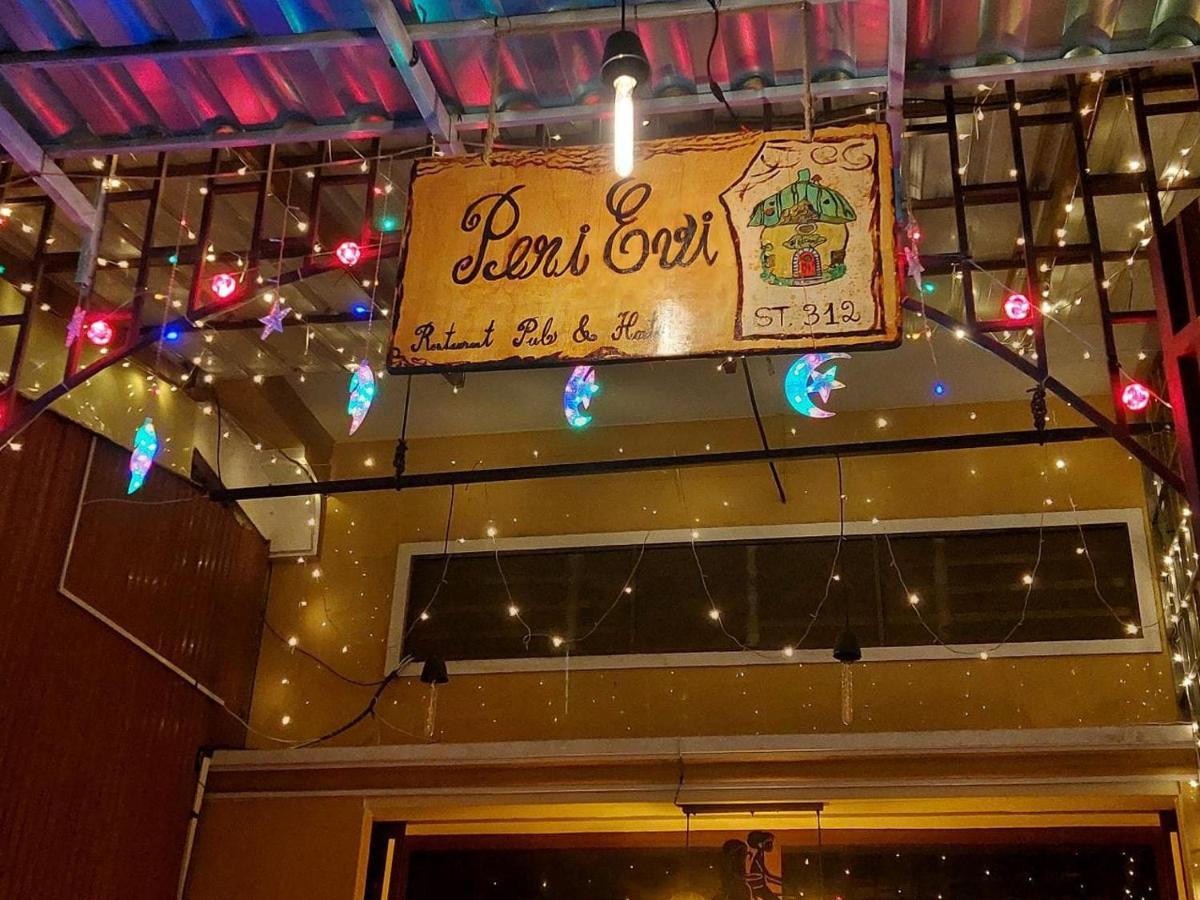 Peri Evi Hostel Phnom Penh Bassac Lane 외부 사진