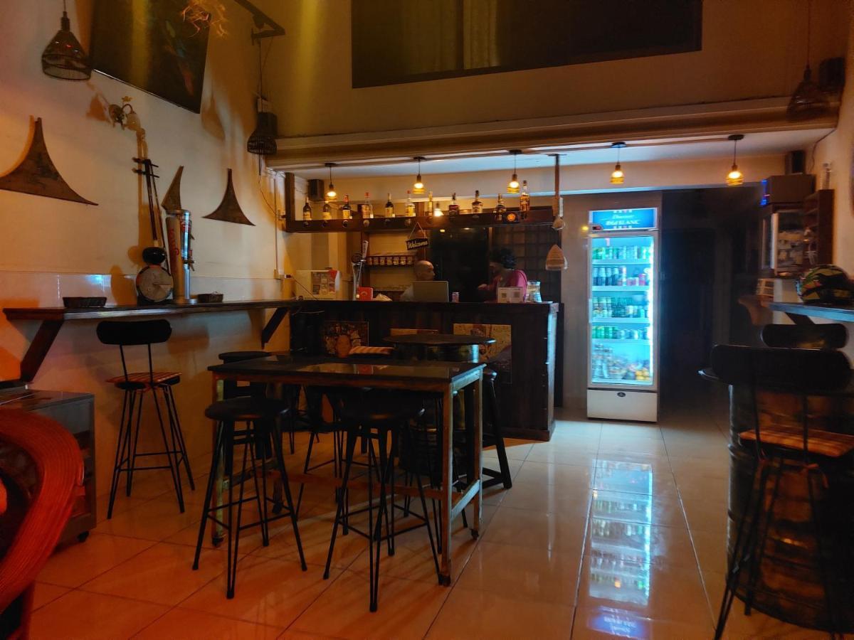 Peri Evi Hostel Phnom Penh Bassac Lane 외부 사진